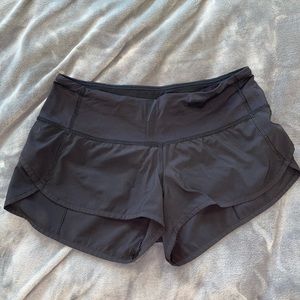 Lululemon Speed Up shorts size 4 black